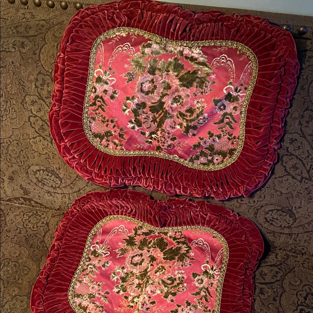 😄MCM pillow shams tapestry and velour set of 2
